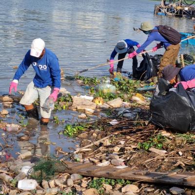 The Effectives Waste Collection Is By Hand1